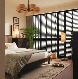 [Hot Item] Factory Custom Interior Plantation Wood Tracked Window Shutters Beautiful Everything Ventilation Can Be Used as Partition
