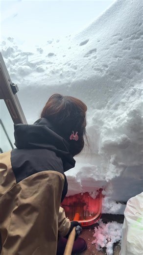 北海道の冬の道を歩く