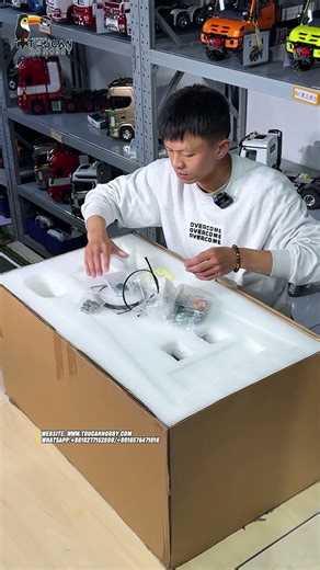 Unboxing Surprise! The 1:14 WYM 776 Metal Bulldozer is a stunner ✨#rc #rchobby #machine #scalemodel