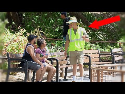 FAKE ZOOKEEPER EMPLOYEE PRANK!!