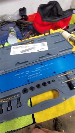 you need this if your fixing broken manifold studs on a 6.4 powerstroke ‪@LisleCorporation‬ #ford
