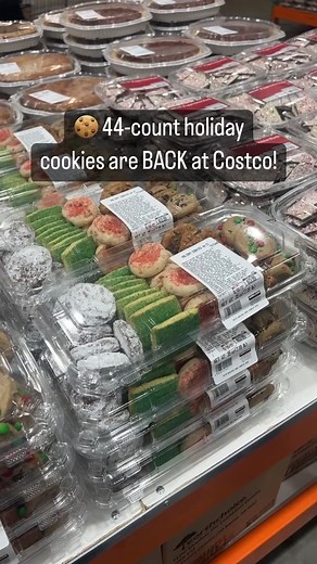 🍪44-count holiday cookies are BACK at Costco! This includes Powdered Brownie Walnut, Lemon Shortbread, Sugar cookies, Coconut Almond Chocolate, and Holiday Candy Cookies! Only $13.99! 👏🏼 #costco #christmascookies #holidaydesserts #cookies #cookie
