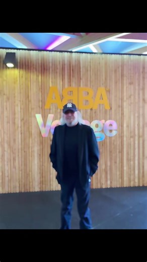 Beegees!!!!#beegees #barrygibb #fyp #oldschool #oldsong