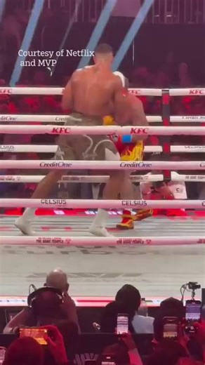 The moment Anthony Joshua destroyed Jake Paul 🥊💥 📸 Jake vs. Joshua is now available to watch globally only on Netflix | The Irish Sun Sport