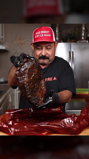 Easy & Delicious Smoked Brisket on the Recteq RT-700 🔥 Friends, I’m thrilled to announce that I’ve joined the Recteq Team and we will be bringing y’all some amazing recipes cooked on my favorite Recteq cookers. What recipes do you want to see me cook next with Recteq? Let me know. Boom! 👊 #barbecue #barbeque #bbq #grill #grilling #grilled #meat #txbbq #grilllife #meatfeast #bbqtime #carnivore #texasbbq #brisket #pitmaster #carneasada #texas #fajitas | ArnieTex