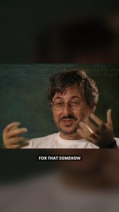 The tiny details that made Lord of the Rings PERFECT!✨👁️ Cinematographer Andrew Lesnie used Christmas lights to create that magical starfield glow in Galadriel’s eyes — just one example of the insane attention to detail that made the trilogy legendary. #LOTR #lordoftherings #galadriel #behindthescenes #filmmaking #lotrbloopers #middleearth #moviefacts #perfectcinema | Middle-Earth Updates