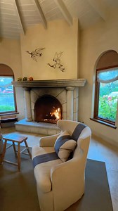 Save this hotel for your Yountville, California Bucket List. napavalleylodge is just minutes away from everything you’ll want to do in Yountville, but you may not want to leave. The grounds alone are dreamy, with their relaxing fountains trickling in the background, fire pits crackling under the stars, a sparkling pool calling your name, and plenty of cozy spots to lounge with a glass of wine (or two 😉). Oh, and did I mention the bocce ball court? Because a little friendly competition pairs per