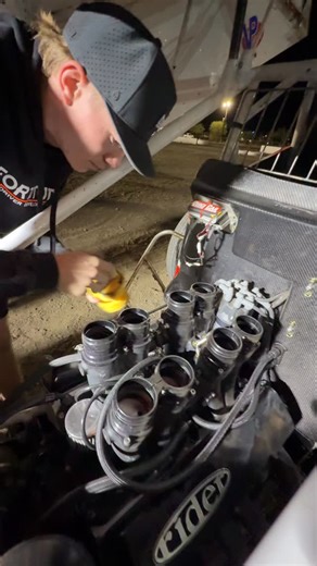 Post-Race Recap – Fall Nationals Tribute to SA (Night 2) Dominic Gorden showed speed and fight all night at Silver Dollar Speedway. • Qualifying: 12.253 sec lap → 9th in group • Heat 1: Started 5th → Finished 4th • A Main (35 Laps): Charged from 13th to 4th, gaining 9 spots A great run forward in a tough field of 36 cars, finishing just outside the podium after slicing through traffic. #FortitudeDriverDevelopment #GarySilvaRanches #MidValleyFinancial #JBCritchleyINC #J1S7Suspension #BellHelmets 