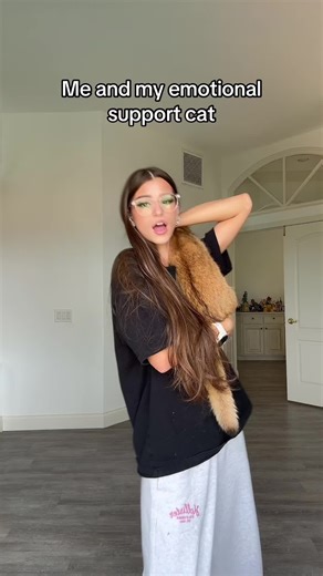 Not Brooke Monk (@notbrookemonk)’s video of natalie reynolds cat