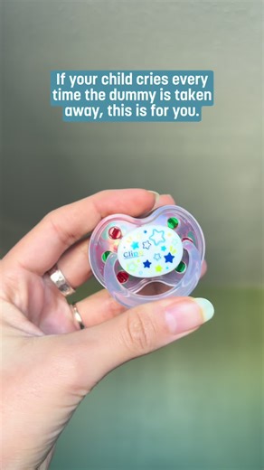You know it’s time for your child to stop using the dummy. You’ve read about it. You’re aware of the impact it can have on their development. And you want to support them in the right way. But every time you try… 👉 tears 👉 screaming 👉 guilt 👉 and you end up giving it back because it’s just too hard. You’ve already tried: ➡️ taking it away suddenly ➡️ bargaining ➡️ hiding it ➡️ “just at night” ➡️ “just when they’re tired” And still… your child is deeply attached to their dummy. And you’re exh