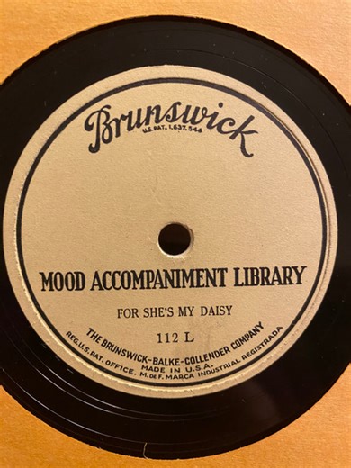 Unknown Artist - For She's My Daisy