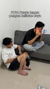 899K views · 6.2K reactions | Sangking pengennya iphone 17 pro max sampe segitunya banget dit ditt. Buat warga perut yang mau iphone 17 pro max langsung download https://bit.ly/HOK1220perutkram  #hokbonds #hok1220 #perutkram #genz #marah | Perut kram | Facebook