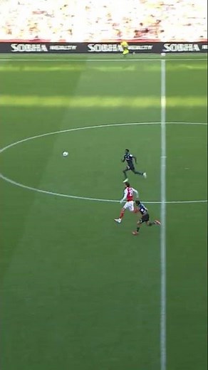 SPEEDY ARSENAL GOAL VS ATHLETIC CLUB