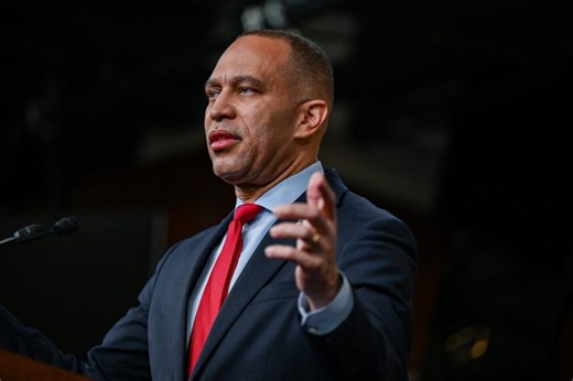 Jeffries outlines Democrats' demands for changes at DHS and ICE amid funding battle