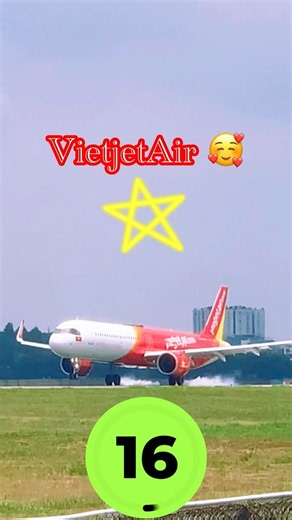 VietjetAir smooth landing SGN #vietjetair #youtubeshorts #sgn #aviation