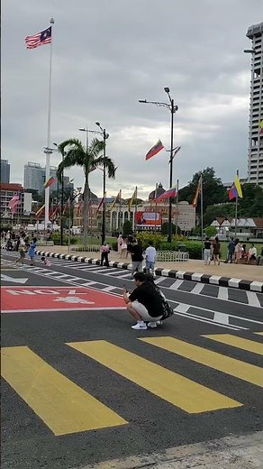 Merdeka Square Kuala Lumpur 🇲🇾 | Dataran Merdeka Walking Tour | Historic KL Landmark