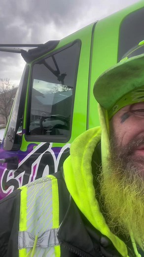 Mastering the 4-Point Tie Down: Tow Truck Strapping Techniques