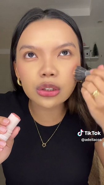 Affordable Makeup Tutorial: Create a Stunning Look with Budget-Friendly Products!