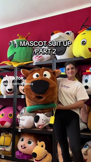 Mascot Suit Up — Scooby Doo Costume Part 2