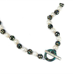 Paua Shell & Freshwater Cultured Pearl Necklace