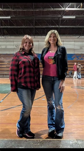 Lindsey McNett (Lindsey Miller) on Instagram: "Some of that Copperhead Road again, with them farmin' kids (with the best old farm machinery on my shirt 😜) & then Copperhead Road again (at the best dive bar 😜) #olivergirl #linedancing #girlsnight #fyp"