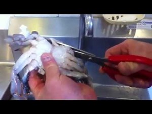 Cleaning Soft Shell Crabs