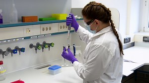 Detection of Neutralization-sensitive Epitopes in Antigens Displayed on Virus-Like Particle VLP-Based Vaccines Using a Capture Assay