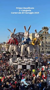 Primo Classificato di 2^ Categoria del Carnevale di Viareggio 🎭 È tardi È tardi È tardi di Matteo Raciti 💥 #carnevaliditalia #carnevale2025 #carnevalediviareggio | Carnevali d'Italia