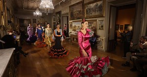 La moda flamenca para 2024 que avanza el desfile Uniqo Qlamenco