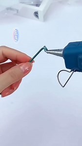 1M views · 36K reactions | #pipecleanerflowerstutorial #tutorial #handmade #diy #diycraft #kerajinantangan #jualkawatbulumercy #pipecleaners Kawat bulu mercy juga ready gaaes.... Polos 16.000/50 btg dan 9.000/25 btg Glitter 14.000/50 btg Pjg-/+ 30 cm Bisa dipesan disini https://shopee.co.id/prilyaolshop Atau pesan via wa.me/6282135971721 Atau 081211212566 | Lilik Rusmiati | Facebook