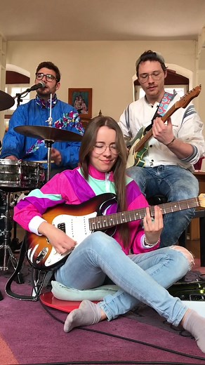 Funky Times 32.0 „Floating Down The Sea“ 🌊 feat. Lukas Franz #bassplayer #guitartok #funkguitar #funkband #guitargirl #funkguitarist #funkytimes #funkymusic