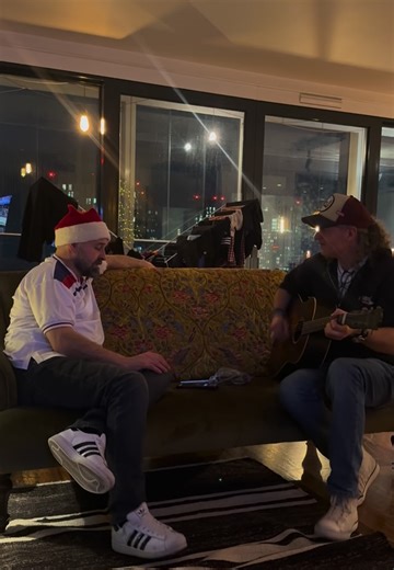 Alfie Boe on Instagram: "Tune into BBC Morning Live tomorrow to start feeling festive with us 🎄🎸"