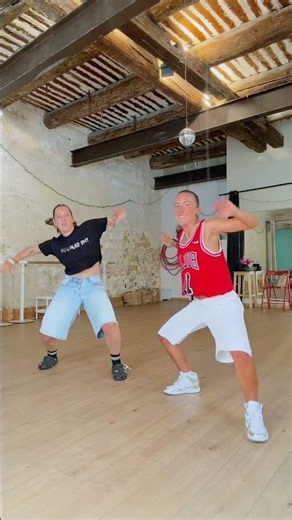 Reanyme anyme ft tayc dance - Roxanne et Kimy