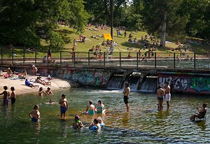 Austin police investigate possible hate crime at Barton Springs