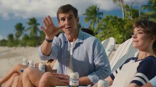Corona Extra TV Spot, 'Nice Catch' Featuring Eli Manning