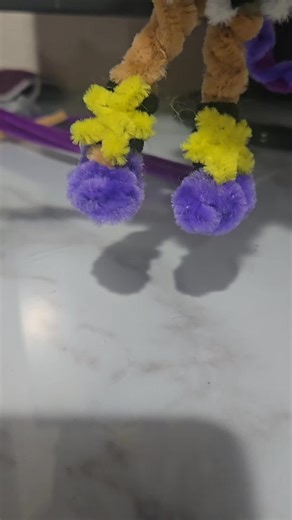 Fun DIY Pipe Cleaners Braids Inspired by Poppy Playtime Chapter 5