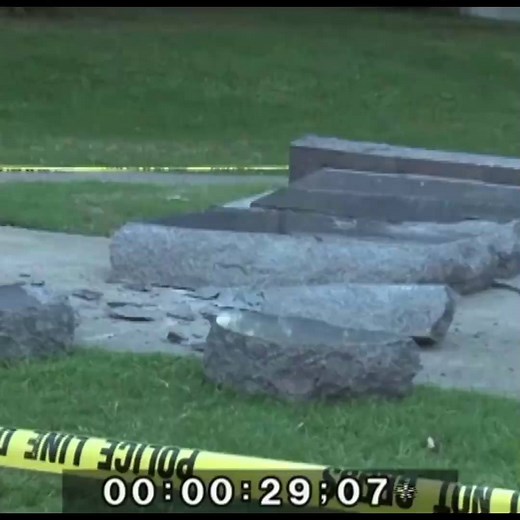 People in Arkansas are outraged that a new monument of the Ten Commandments is now rubble after a man rammed his car into it http://cbsn.ws/2t1gL1Q | CBS News