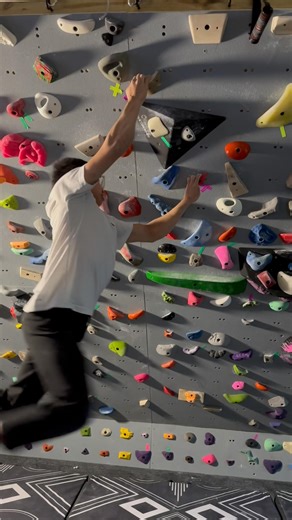 Cool Comp Style Boulder #bouldering #climbing