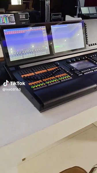 MA2 Foldable Lighting Console: A Complete Guide