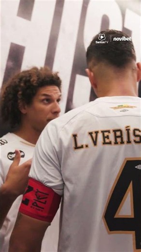 THE LOCKER ROOM VIBE BEFORE THE MATCH! ⚪⚫
