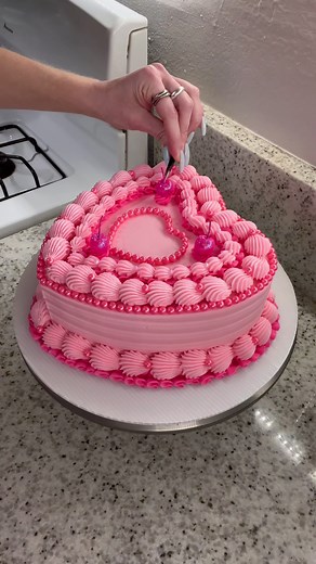 Pink Buttercream Cake Decorating Ideas with Wilton Tips