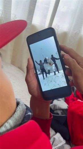 Manbha Mawkhiew on Instagram: "❄️✨ FIRST TIME IN SHILLONG – SNOW FESTIVAL 2026 ✨❄️ Experience the joy of Artificial Snow ❄️ and unwind at sunset with the peaceful Water Lantern Activity 🌊🕯️ 📍 Ward’s Lake, Shillong 📅 January 26–28, 2026 ⏰ 1:00 PM – 8:00 PM ❄️ Snow Play Zone 🍷 Local Wine 🕯️ Lanterns provided by the organizers 🎶 Live Music & Cultural Performances 📸 Snow Photo Zones 🍔 Food & Beverage Stalls 🎨 Art & Activity Zones 🎟️ FREE ENTRY – January 26 (Republic Day) 🎫 ₹200 Entry – J