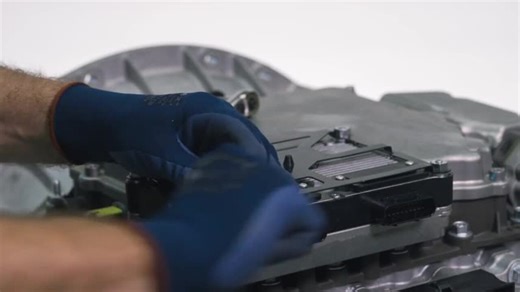 Endurant Service Procedure - Transmission Control Module Removal - Eaton videos