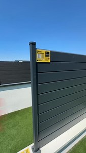 #Clôture Aluminium à partir de 50€ le ml 🎉 3 modèles au choix Lames persienne, ajourée et pleine Kit complet prêt à poser (180cm de longueur comprenant) 🇫🇷 Livraison dans toute la France 📍 146 Route de Grenoble 69800 St Priest ☎️ 06 58 69 75 66 #destockage #bricolage #jardinage #clôture #aluminium #cloturealu #clôturealuminium | Clôture & Carrelage