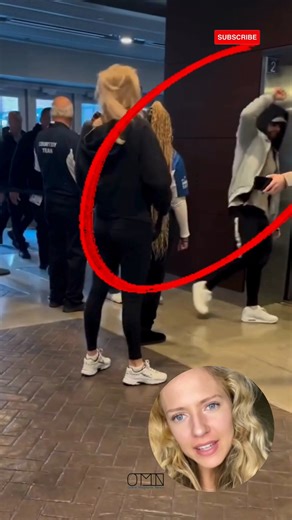 Eminem Thanksgiving Halftime Show — Detroit’s Surprise That Rocked the NFL 🏈🔥 #shorts If you missed the Eminem halftime moment… here’s your replay. 🔥🎤 ✅ Don't forget to hit the like button and subscribe to our channel for more celebrity updates! What was your reaction when Eminem came out on stage? 🤔 Drop your comments below! 💬👇 🌟 To learn more about the latest news, click the link in the bio! #eminem #thanksgiving #halftimeshow #viralMoments #viral #rumors #CelebrityNews #ViralMoment #c