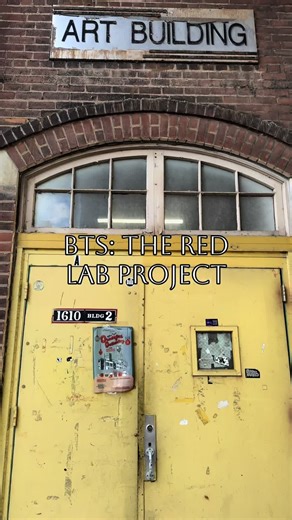 being apart of projects where the production team is a pleasure for me 🫶🏾✨ this was my last shoot of 2025 and it was amazing! here’s the #bts look at The Red Lab Project @_Timeless.Touch_ did an AMAZING job on our makeup 💄 #model #plussizemodel #curvytiktok #curvy