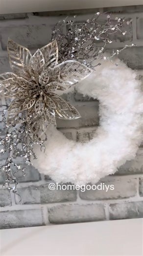 🎄Easy Dollar Tree Wreath🎄 #christmas #crafts #diys #christmascrafts #christmasdiys #dollartreediys #dollartree #wreath #christmaswreath #christmasdecor #BudgetFriendly | Home Goodiys