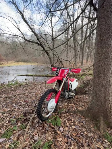 Dirt Bike Rivalries: Honda CRF450R Lifestyle Contest