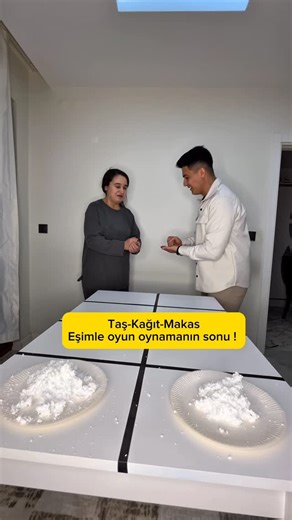Aleyna Ertuğrul Güneş on Instagram: "Kazananı belli olmayan taş-kağıt-makas(KÖPÜK) 😂"