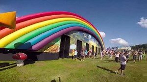 951K views · 13K shares | Na rave você não vê indiferenças, no mesmo lugar existe várias religiões, várias tribos, vários times mas todos juntos & unidos em um só ❤️ Vídeo : Tiago Lopes | Psicodelic | Facebook